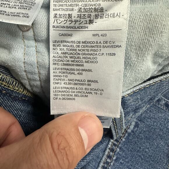 Levi's 550 Jeans Mens 38x34 Blue Straight Denim Rugged Workwear Biker Pants‎ - Picture 5 of 14